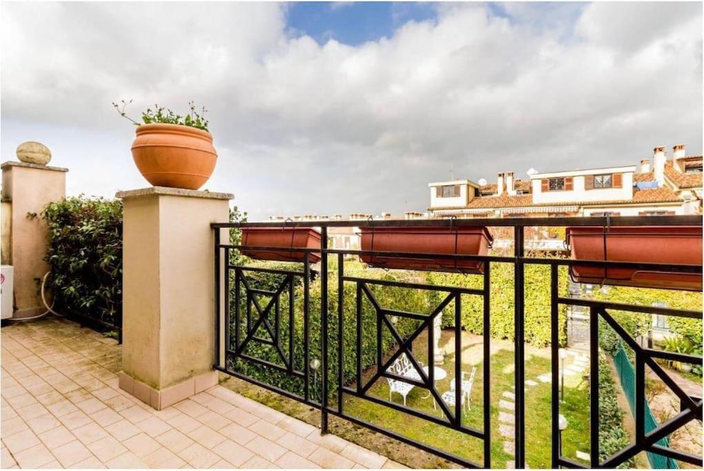 Villa Gurrieri 罗马 外观 照片